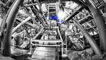 Plasma optic combines lasers into superbeam