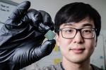 Researchers use sound waves to advance optical communication