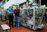 Quantum wave in helium dimer filmed for the first time