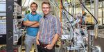 Electrons in quantum liquid gain energy from laser pulses