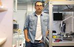 A highly sensitive optical thermometer suitable for industrial purposes is developed