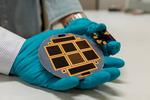 Four terminal perovskite-silicon PV tandem devices hit 30% efficiency