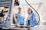 Building with nanoparticles, from the bottom up